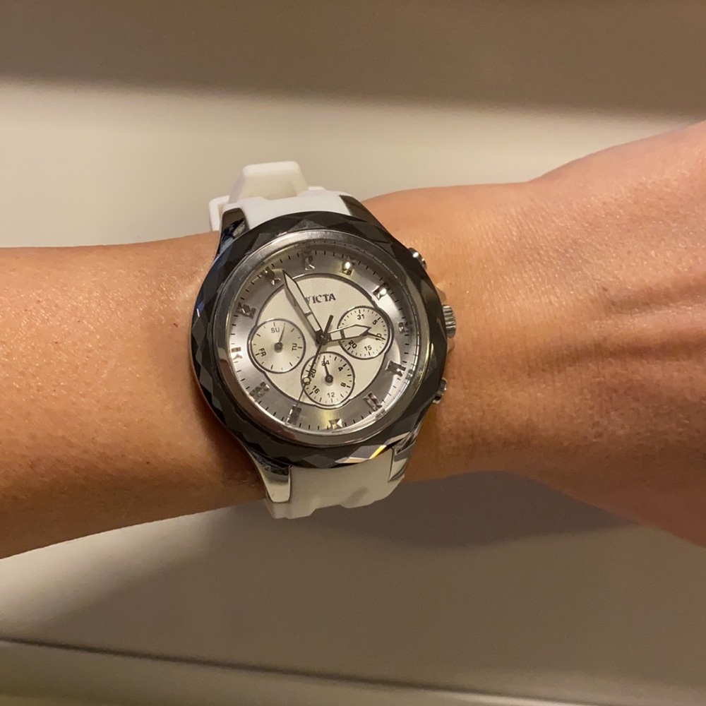Invicta Angel Watch - Picture 5 of 6